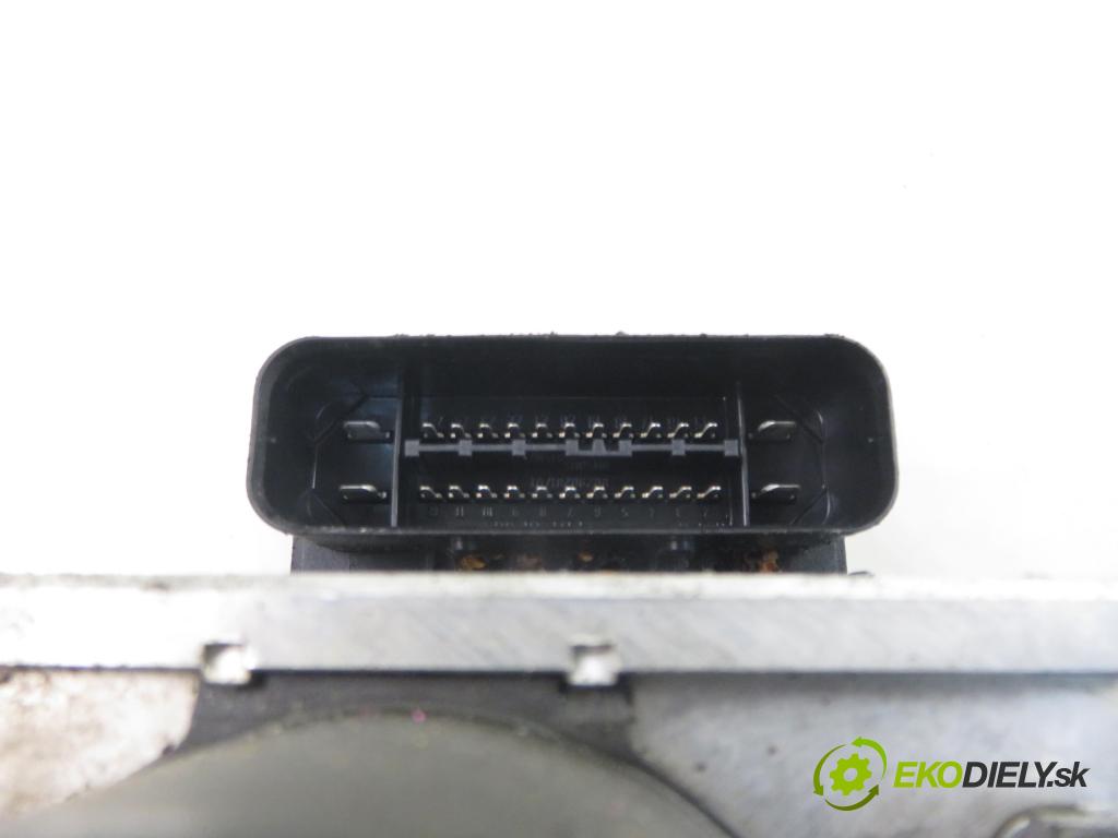 FORD FIESTA V (JH_, JD_) HB 2004 51,00 1.3 - A9JA 1299,00 Pumpa ABS 10097001153 ; 10020700334 (Pumpa ABS)