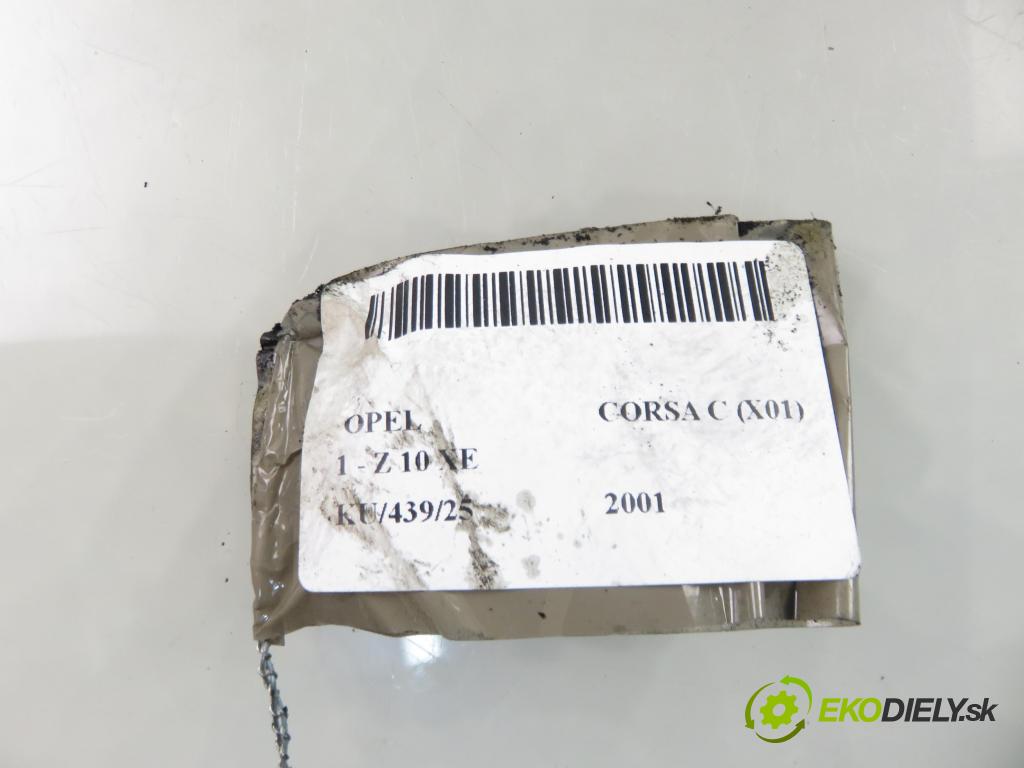 OPEL CORSA C (X01) HB 2001 43,00 1.0 12V 58 - Z 10 XE 973,00 Alternátor 0124225018 ; 24437119 (Alternátor)