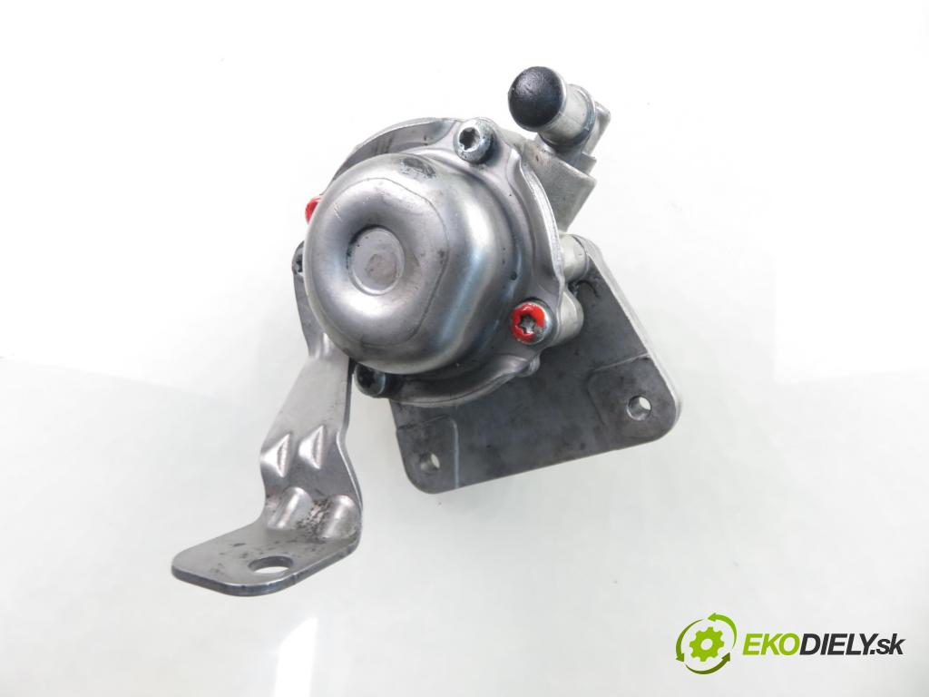 BMW 3 kabriolet (E46) CABRIO 2000 125,00 323 Ci 170 -  M52 B25 (256S4) 2494,00 pumpa servočerpadlo  (Servočerpadlo)