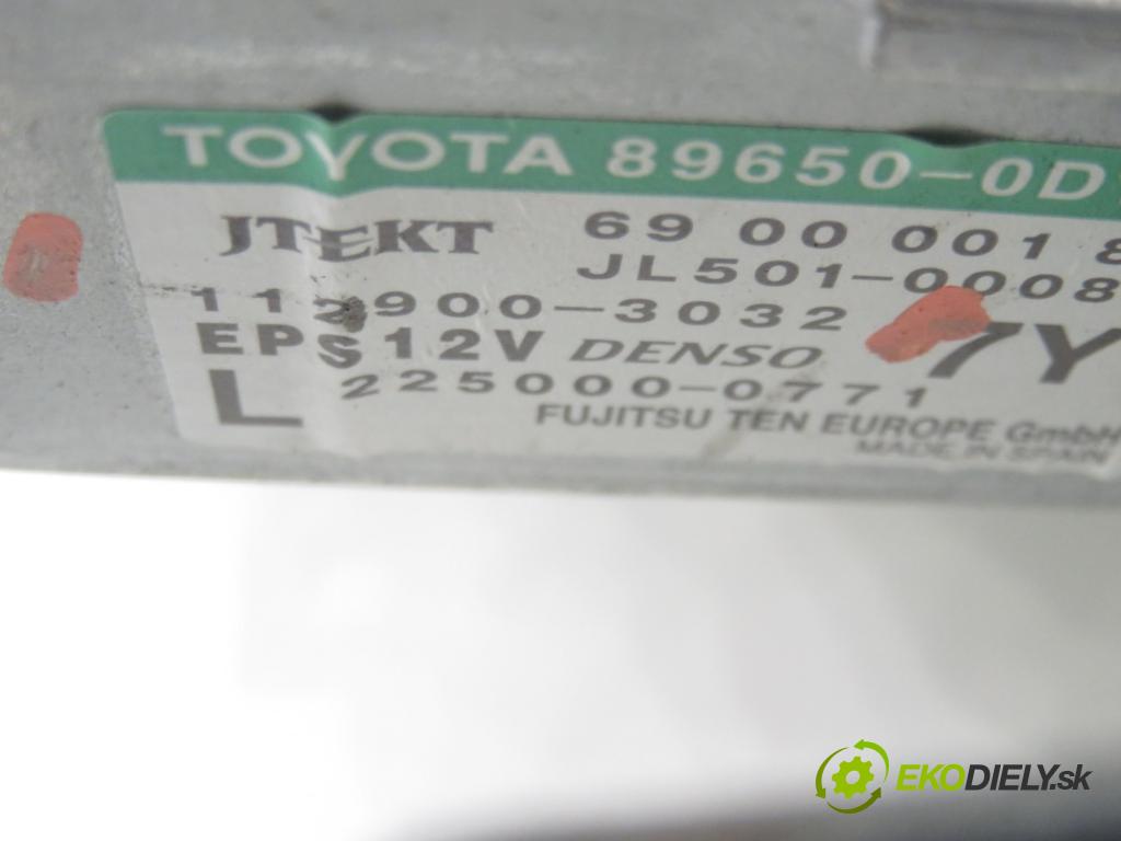 TOYOTA YARIS (_P9_) HB 2011 51,00 1.0 VVT-i (KSP90_) - 1KR-FE 998,00 SLOUPEC / PODPORA elektrický 452000D092 ; 1129003032