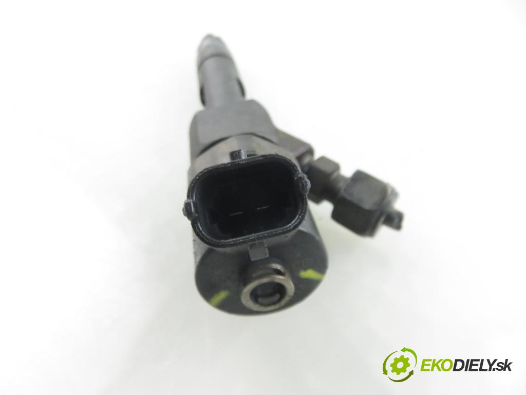 RENAULT LAGUNA II (BG0/1_) LIFTBACK 2002 88,00 1.9 dCi 120 - F9Q 750 1870,00 vstrekovač 0445110021 ; 7700111014 (Vstrekovač paliva)
