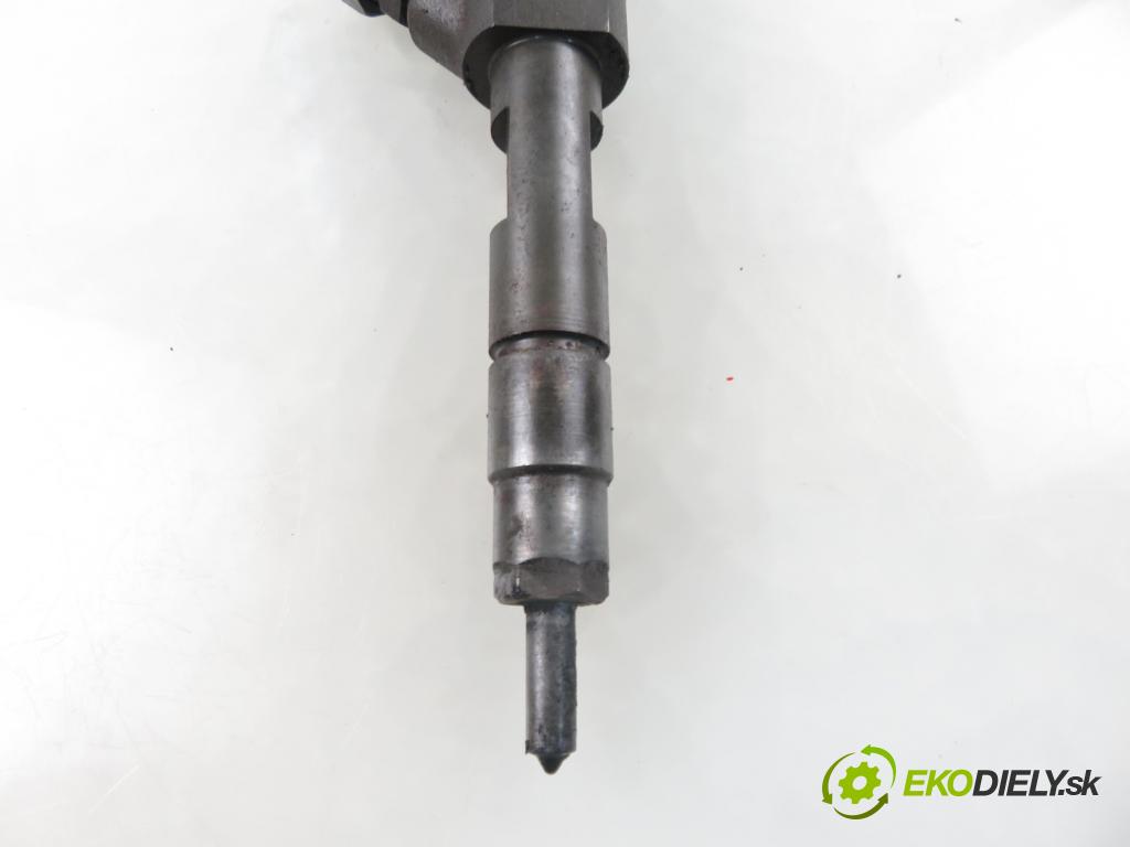 RENAULT LAGUNA II (BG0/1_) LIFTBACK 2002 88,00 1.9 dCi 120 - F9Q 750 1870,00 vstrekovač 0445110021 ; 7700111014 (Vstrekovač paliva)