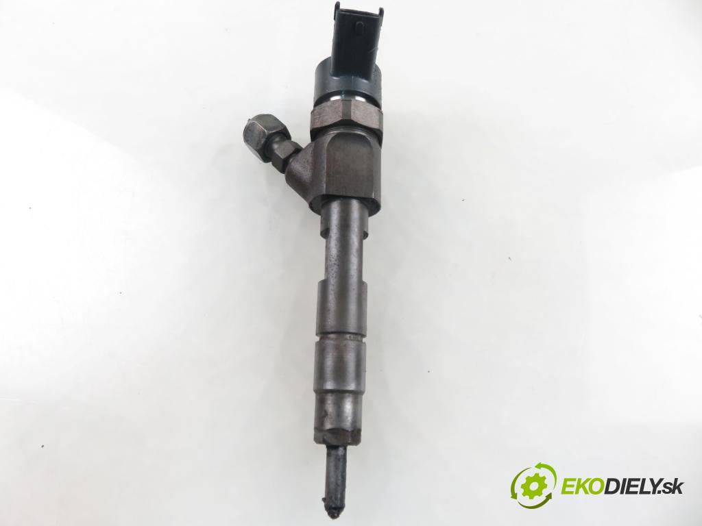 RENAULT LAGUNA II (BG0/1_) LIFTBACK 2002 88,00 1.9 dCi 120 - F9Q 750 1870,00 vstrekovač 0445110021 ; 7700111014 (Vstrekovač paliva)