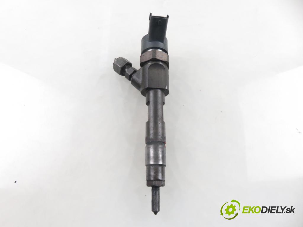 RENAULT LAGUNA II (BG0/1_) LIFTBACK 2002 88,00 1.9 dCi 120 - F9Q 750 1870,00 vstrekovač 0445110021 ; 7700111014 (Vstrekovač paliva)