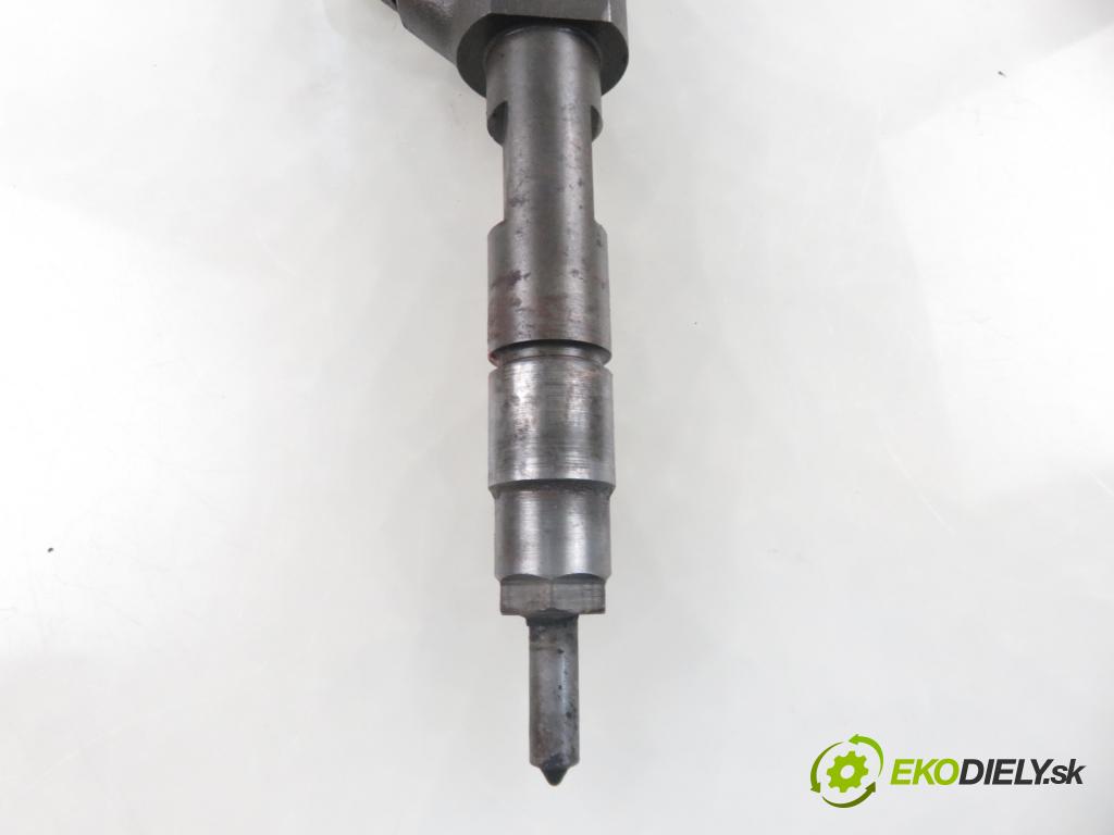 RENAULT LAGUNA II (BG0/1_) LIFTBACK 2002 88,00 1.9 dCi 120 - F9Q 750 1870,00 vstrekovač 0445110021 ; 7700111014 (Vstrekovač paliva)