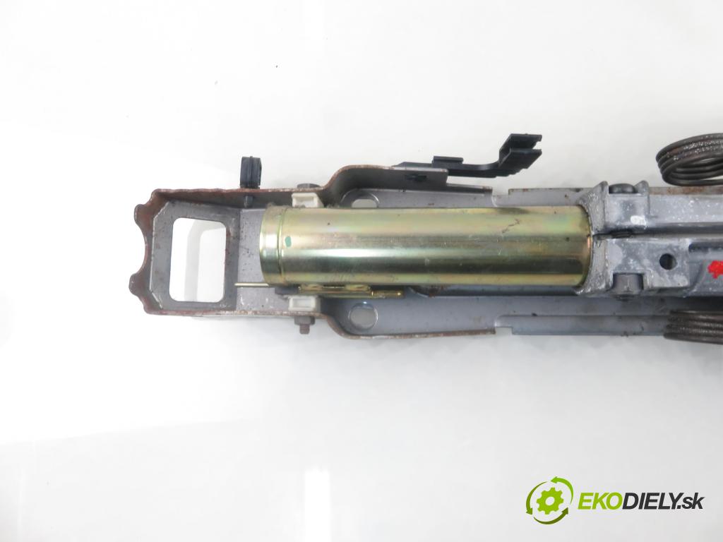 BMW 3 kabriolet (E46) CABRIO 2000 125,00 323 Ci 170 -  M52 B25 (256S4) 2494,00 Hriadeľ, tyč volantu 6751671 (Tyč riadenia (volantu))