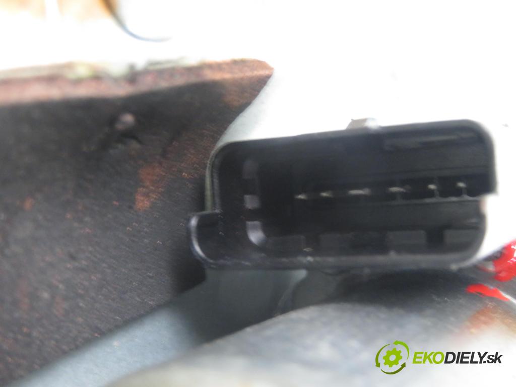 NISSAN QASHQAI / QASHQAI +2 I (J10, JJ10) CROSSOVER 2009 110,00 2.0 dCi Napęd na wszystkie koła - M9R 1995,00 mechanismus oken 80771JD000