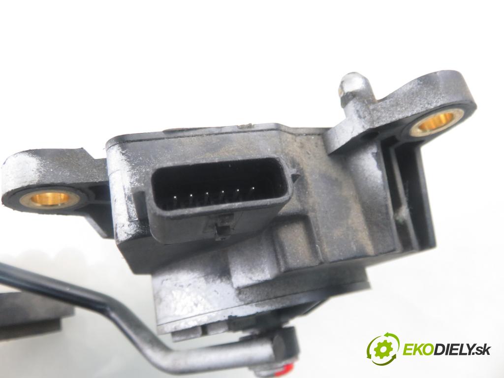 NISSAN QASHQAI / QASHQAI +2 I (J10, JJ10) CROSSOVER 2009 110,00 2.0 dCi Napęd na wszystkie koła - M9R 1995,00 Potenciometer plynu  (Potenciometer plynového pedálu)