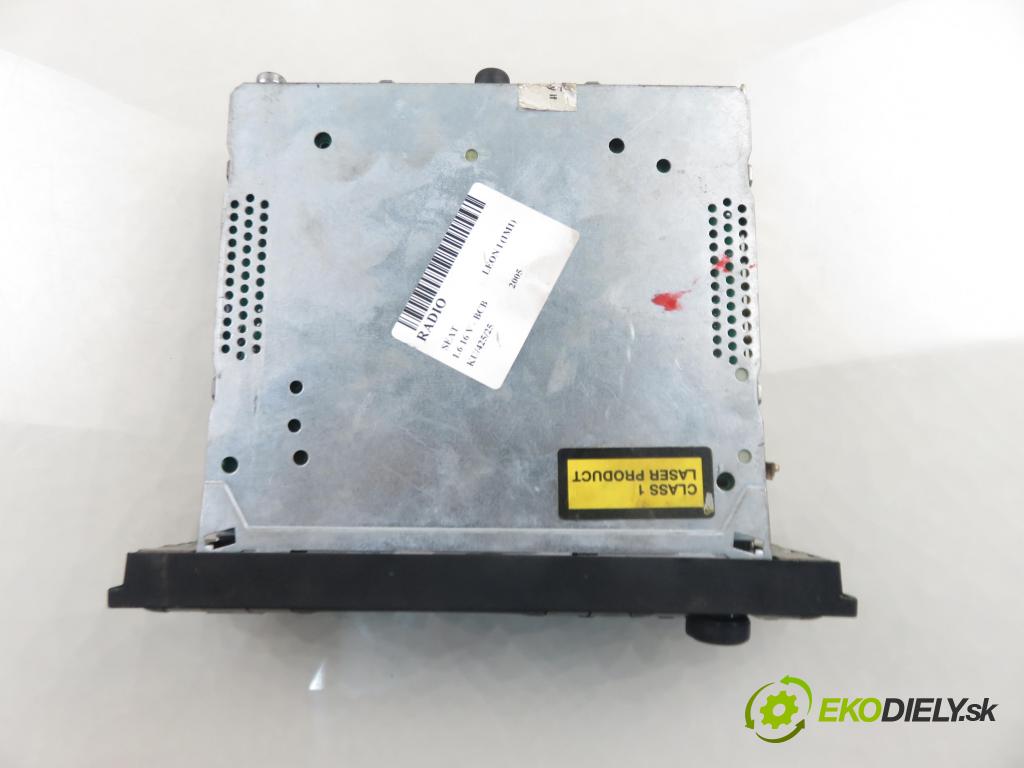 SEAT LEON (1M1) HB 2005 77,00 1.6 16 V - BCB 1598,00 RADIO CD