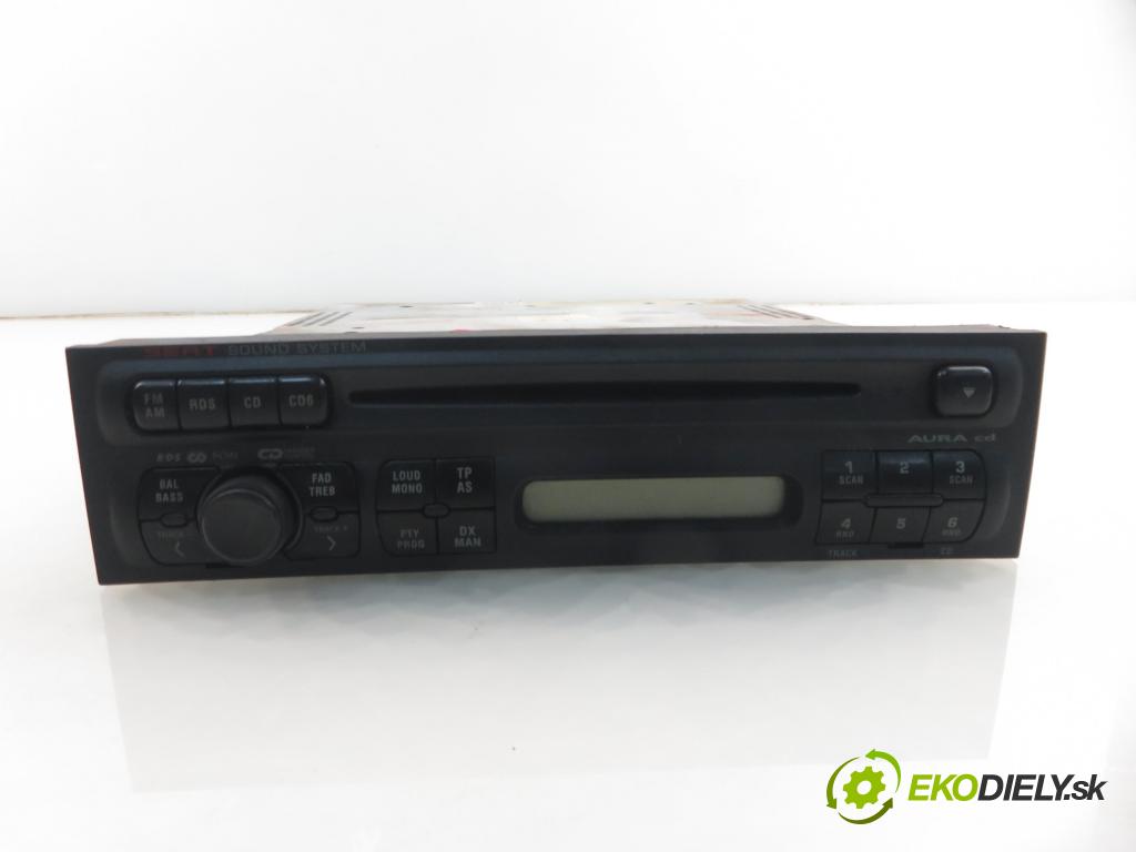 SEAT LEON (1M1) HB 2005 77,00 1.6 16 V - BCB 1598,00 RADIO CD