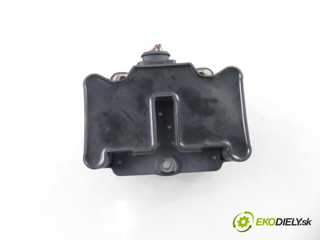 AUDI A3 (8L1) HB 2002 75,00 1.6 8V 102 - BFQ 1595,00 cívka zapalovací R0101C00100