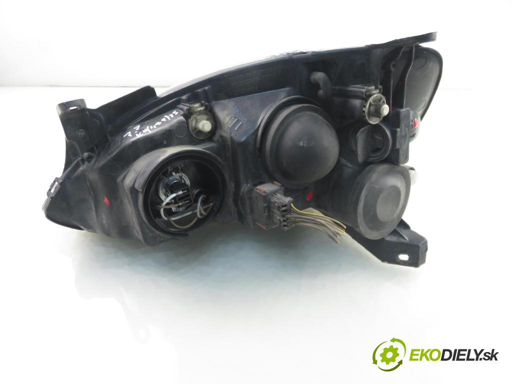 OPEL CORSA C (X01) HB 2001 43,00 1.0 12V 58 - Z 10 XE 973,00 Svetlo PP