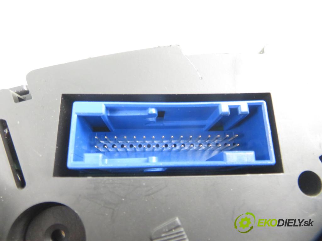 SEAT LEON (1M1) HB 2005 77,00 1.6 16 V - BCB 1598,00 Prístrojovka elektrický 1M0920902A