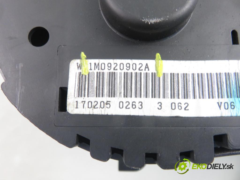 SEAT LEON (1M1) HB 2005 77,00 1.6 16 V - BCB 1598,00 Prístrojovka elektrický 1M0920902A