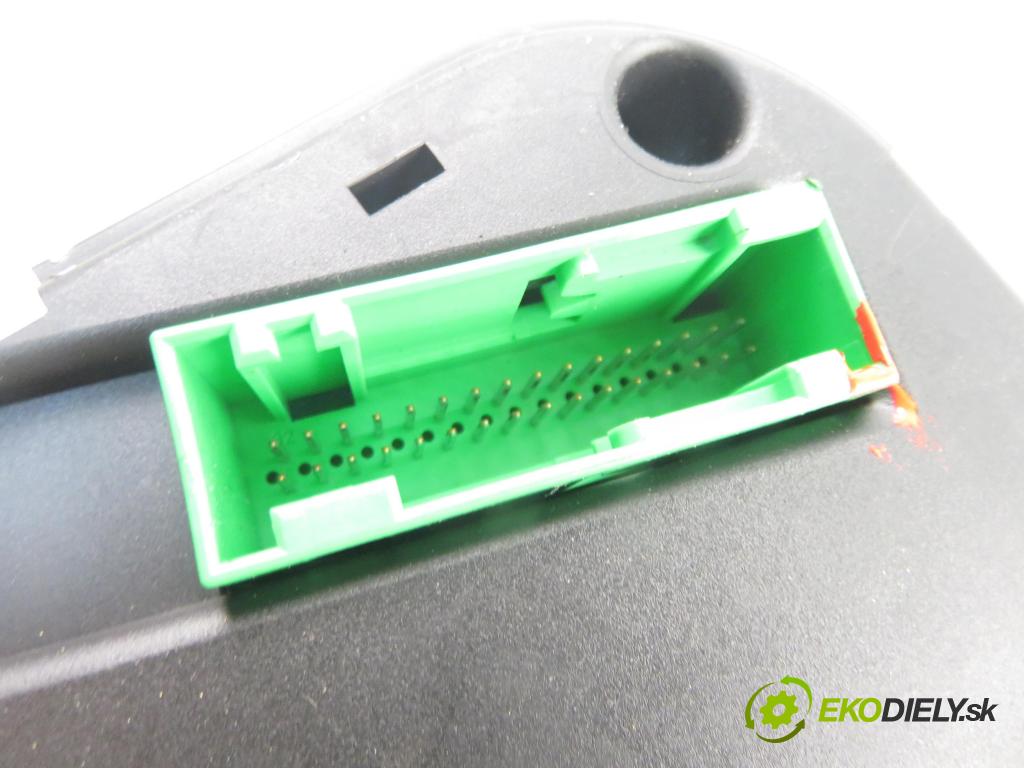 VW POLO (6N2) HB 2000 55,00 1.4 TDI - AMF 1422,00 Prístrojovka elektrický 6N0920804M