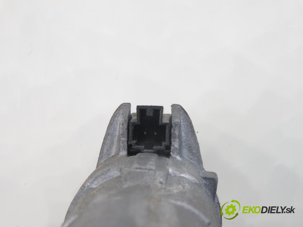 SEAT LEON (1M1) HB 2005 77,00 1.6 16 V - BCB 1598,00 spinačka 4B0905851C (Spínacia skrinka)