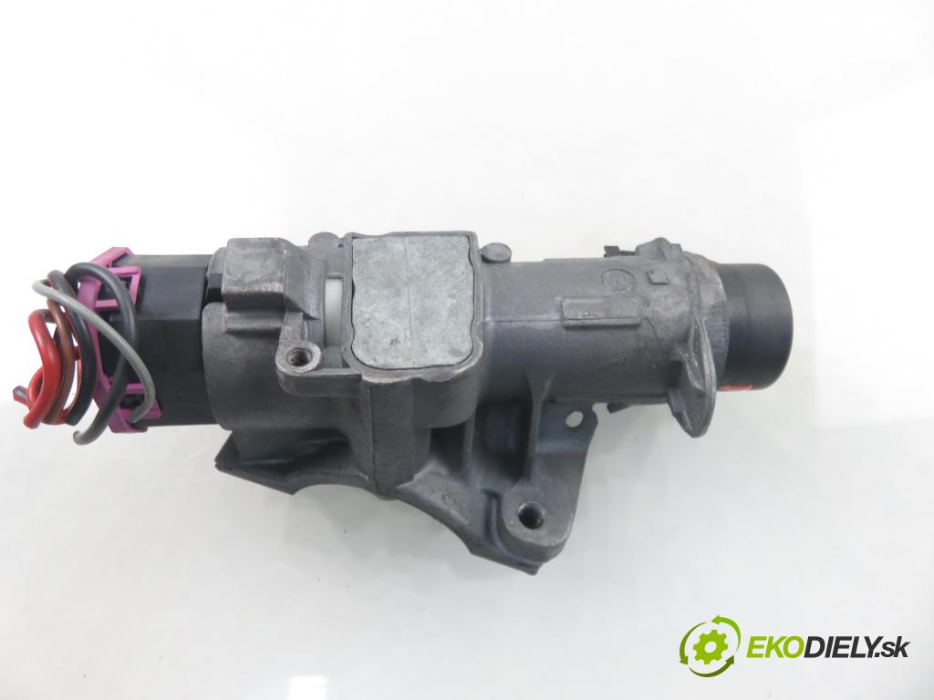 SEAT LEON (1M1) HB 2005 77,00 1.6 16 V - BCB 1598,00 spinačka 4B0905851C (Spínacia skrinka)