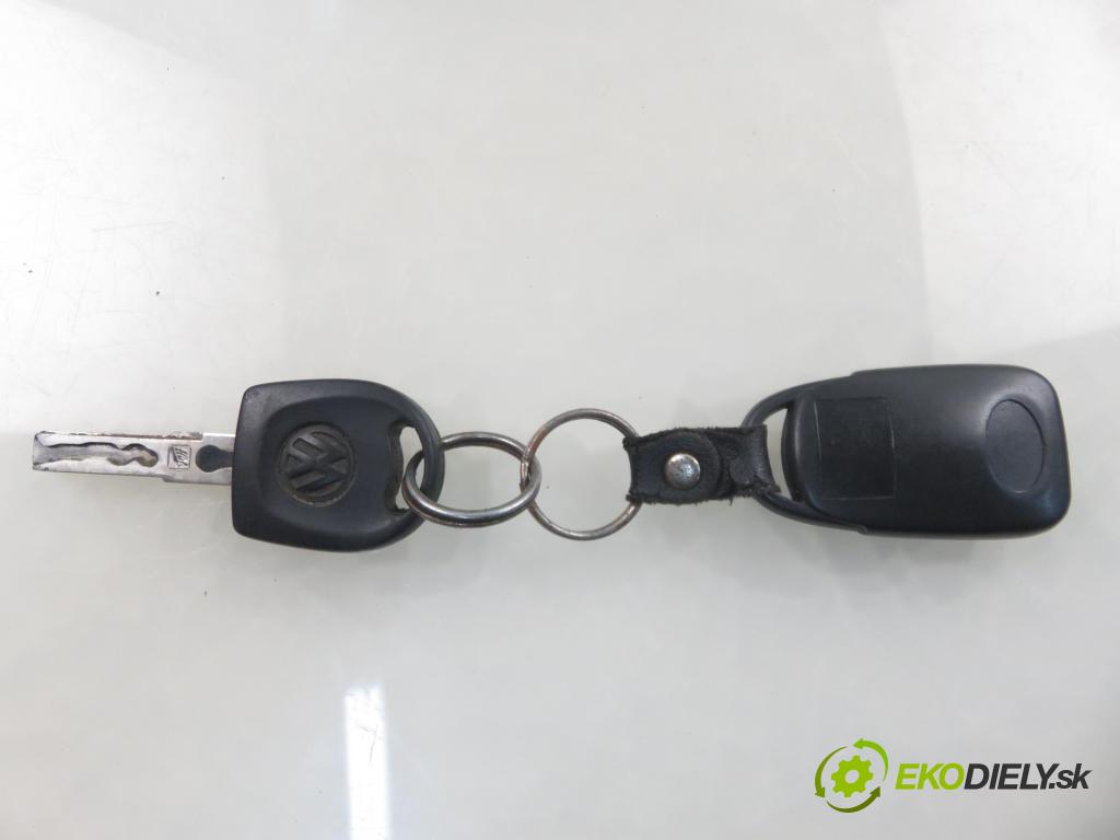 VW GOLF IV (1J1) HB 1998 74,00 1.6 - AKL 1595,00 spinačka 4B0905851C (Spínacia skrinka)