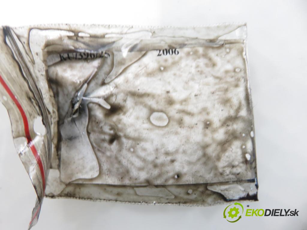 SUZUKI LIANA (ER) HB 2006 79,00 1.6 - M16A 1586,00 KOMPRESOR: klimatizácie KTT090078 (Kompresor klimatizácie)