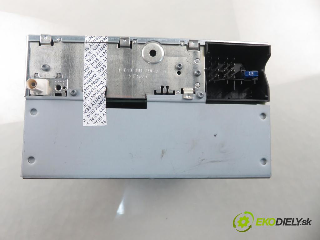 OPEL CORSA C (X01) HB 2006 59,00 1.2 16V Twinport 80 - Z 12 XEP 1229,00 RADIO 13167830FH
