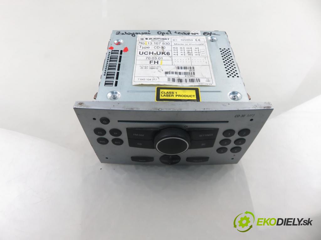 OPEL CORSA C (X01) HB 2006 59,00 1.2 16V Twinport 80 - Z 12 XEP 1229,00 RADIO 13167830FH