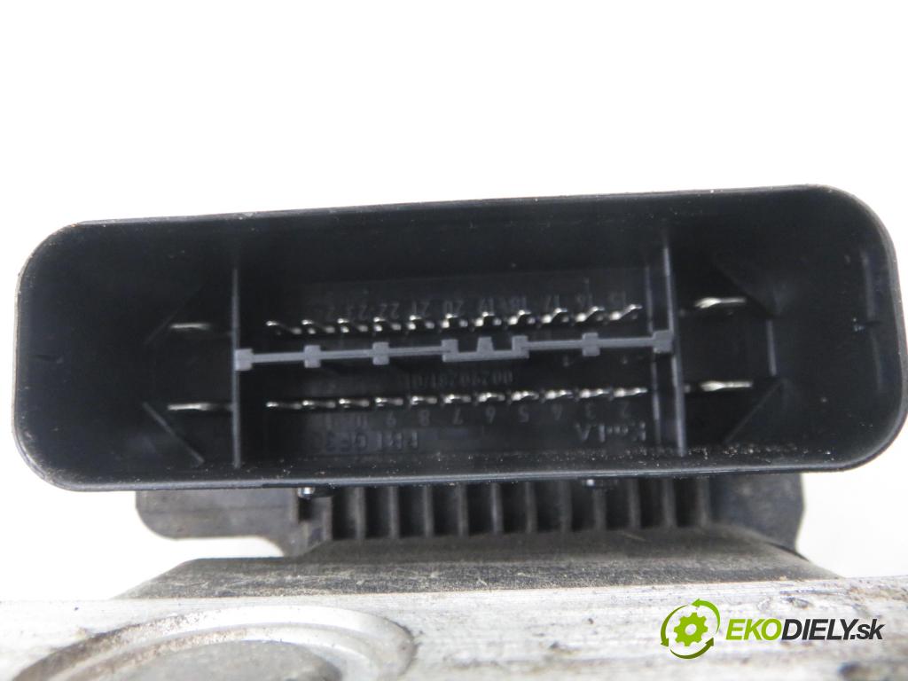 FORD FOCUS II Turnier (DA_, FFS, DS) KOMBI 2006 66,00 1.6 TDCI 90 1560,00 Pumpa ABS 10097001243 ; 3M512M110JA ; 10039927504 (Pumpa ABS)