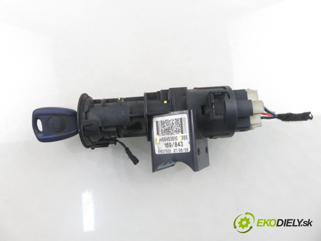 FIAT PANDA (169_) HB 2005 40,00 1.1 54 - 187 A1.000 1108,00 spínačka / VLOŽKY 468453610 ; 05521B365