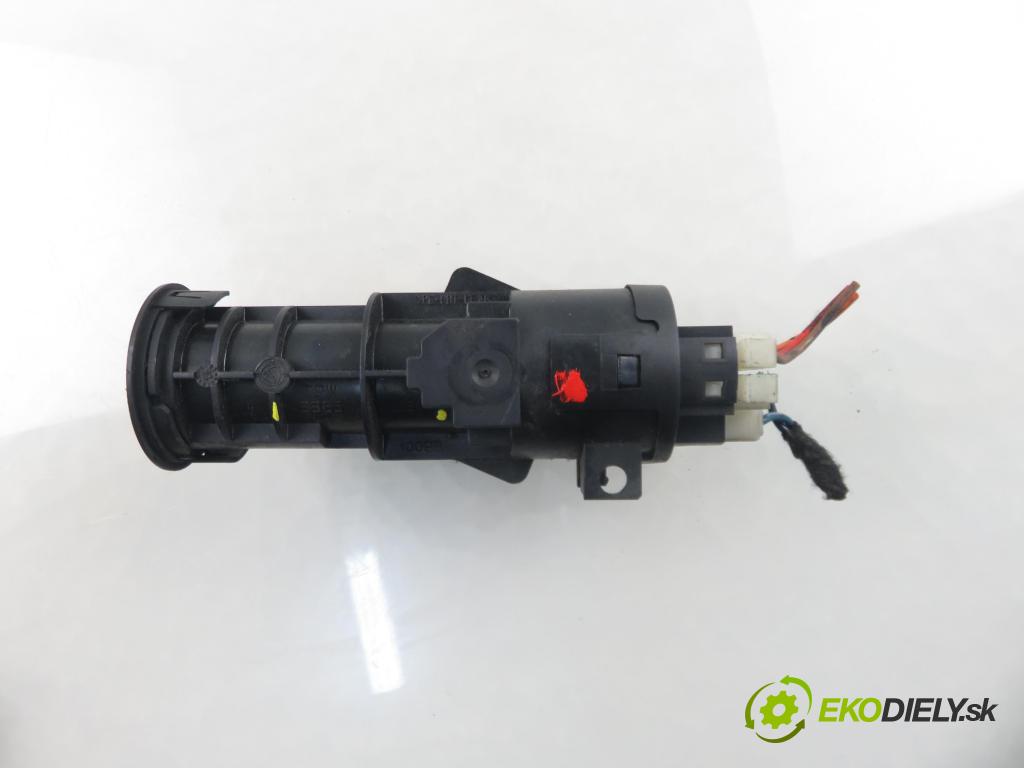 FIAT PANDA (169_) HB 2005 40,00 1.1 54 - 187 A1.000 1108,00 spínačka / VLOŽKY 468453610 ; 05521B365