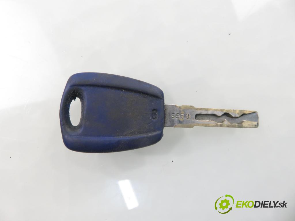 FIAT PANDA (169_) HB 2005 40,00 1.1 54 - 187 A1.000 1108,00 spínačka / VLOŽKY 468453610 ; 05521B365