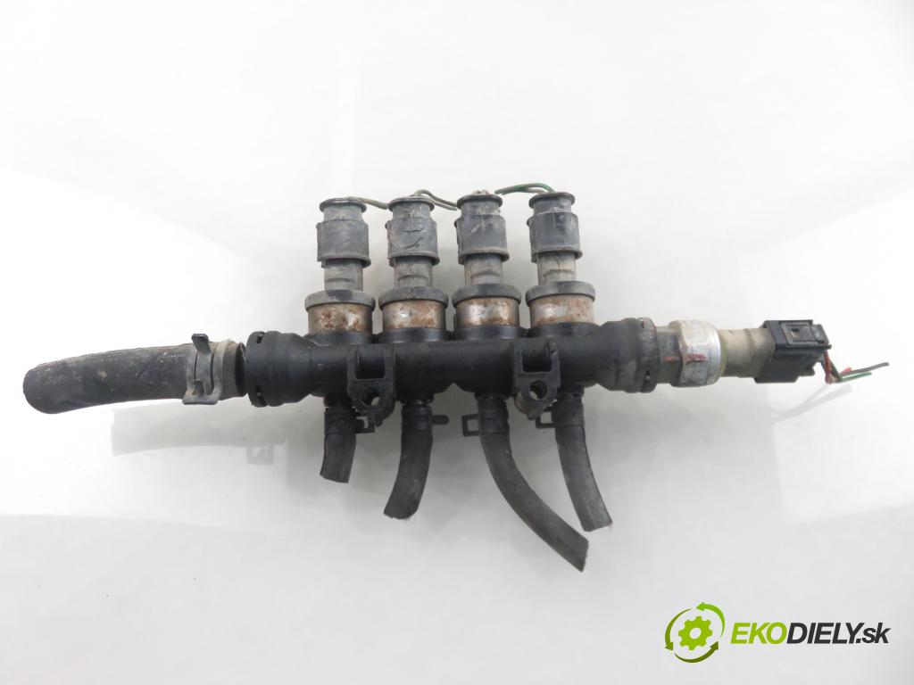 FIAT PANDA (169_) HB 2005 40,00 1.1 54 - 187 A1.000 1108,00 lišta vstřikovací LPG 09SQ99020025 ; 67R010185