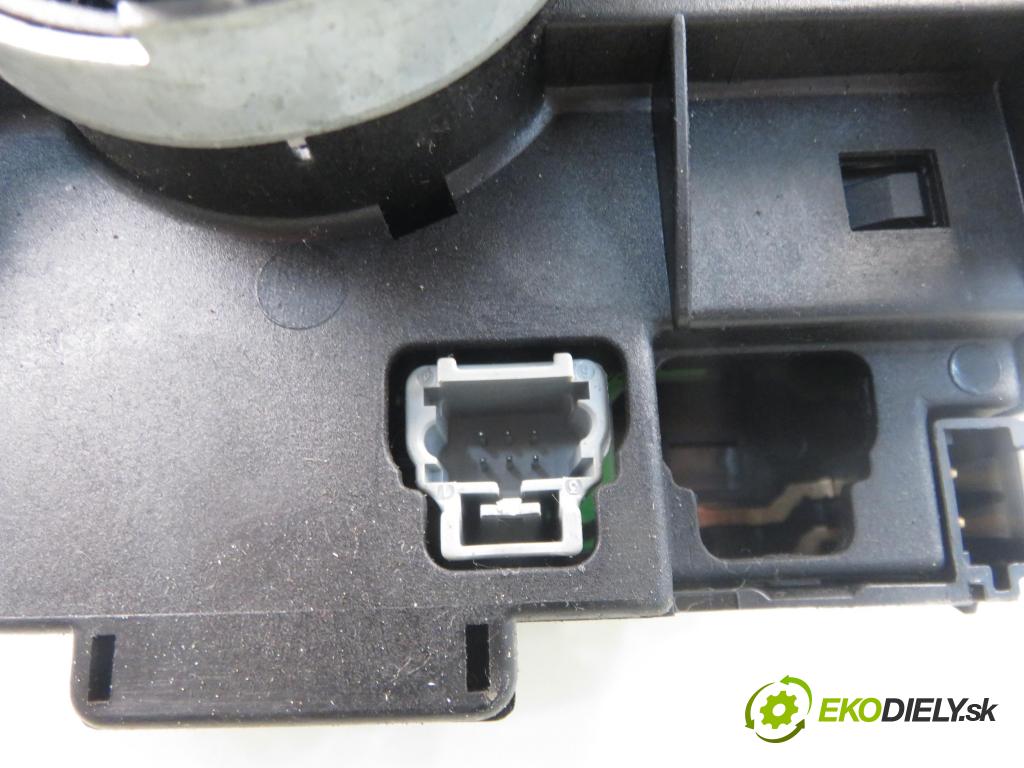 CITROEN XSARA (N1) LIFTBACK 2003 66,00 2.0 HDi 90 - RHY (DW10TD) 1997,00 PAKA/ŘAZENÍ/SADA: 96451820ZL