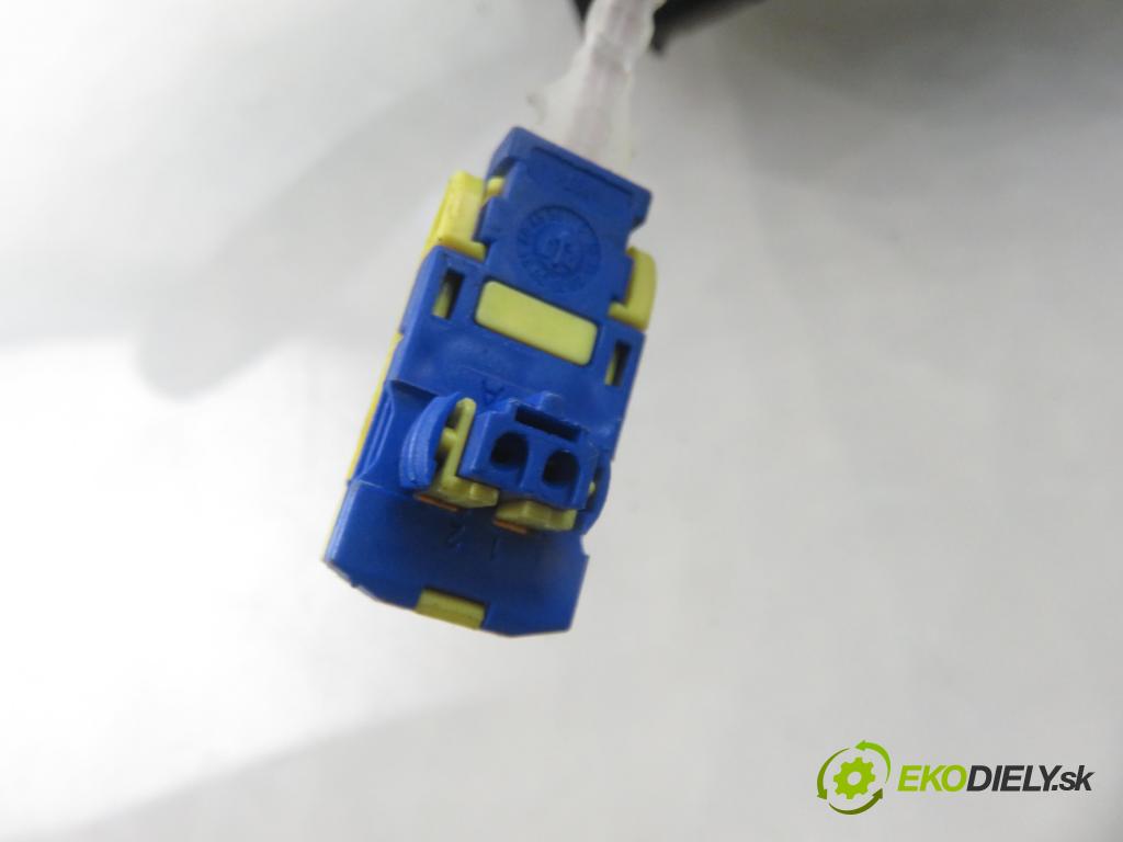 CITROEN XSARA (N1) LIFTBACK 2003 66,00 2.0 HDi 90 - RHY (DW10TD) 1997,00 PAKA/ŘAZENÍ/SADA: 96451820ZL