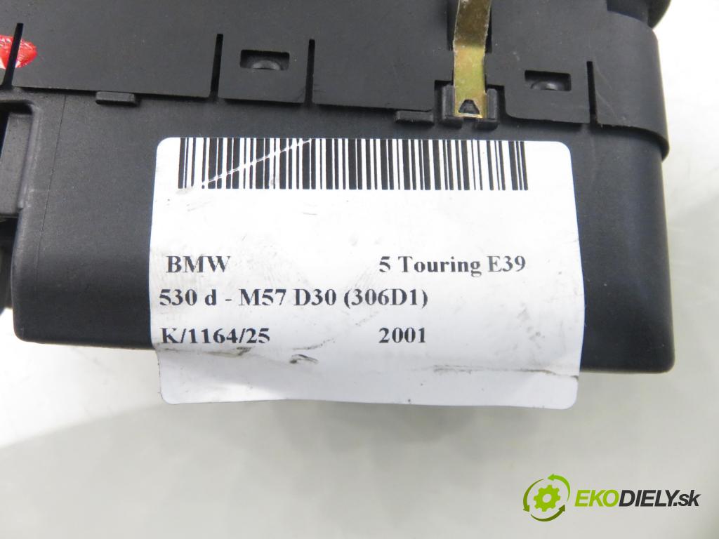BMW 5 Touring (E39) KOMBI 2001 135,00 530 d - M57 D30 (306D1) 2926,00 Panel ovládaní oken 6904301