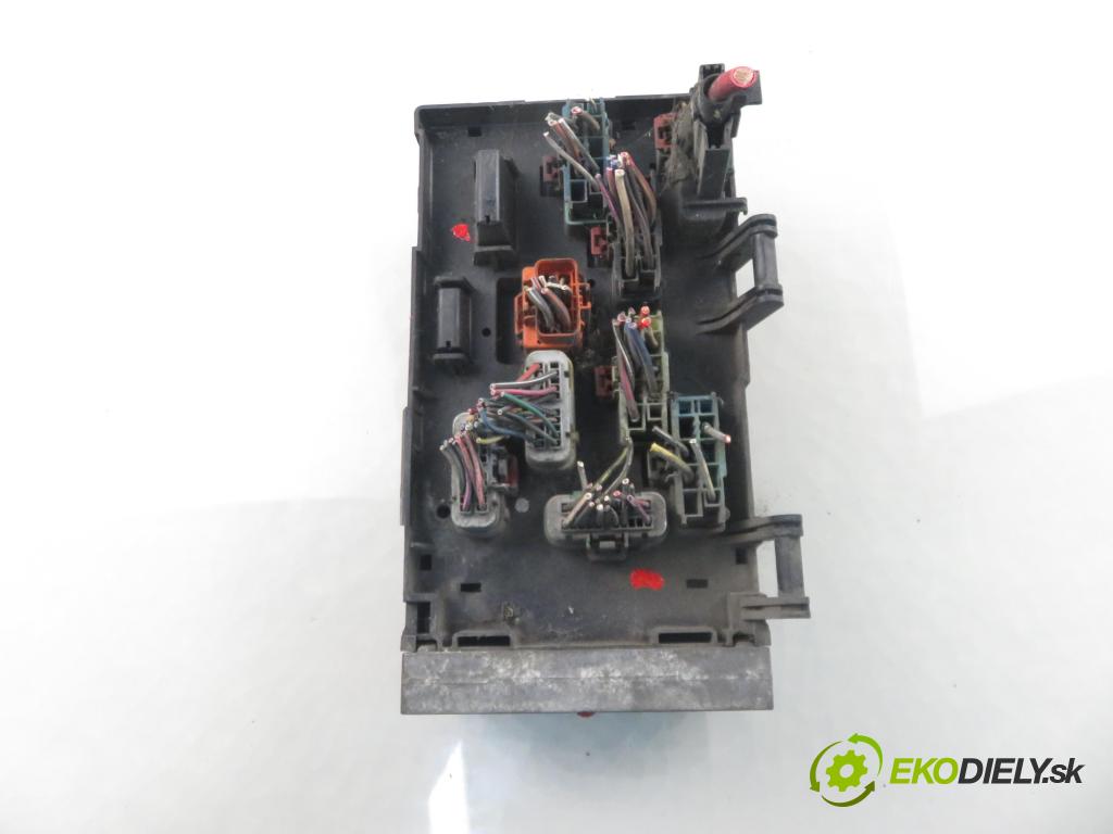 CHRYSLER VOYAGER IV (RG, RS) MINIVAN 2002 105,00 2.5 CRD 143 - ENJ 2499,00 MODUL BSI 04869001AJ ; 04869204AN