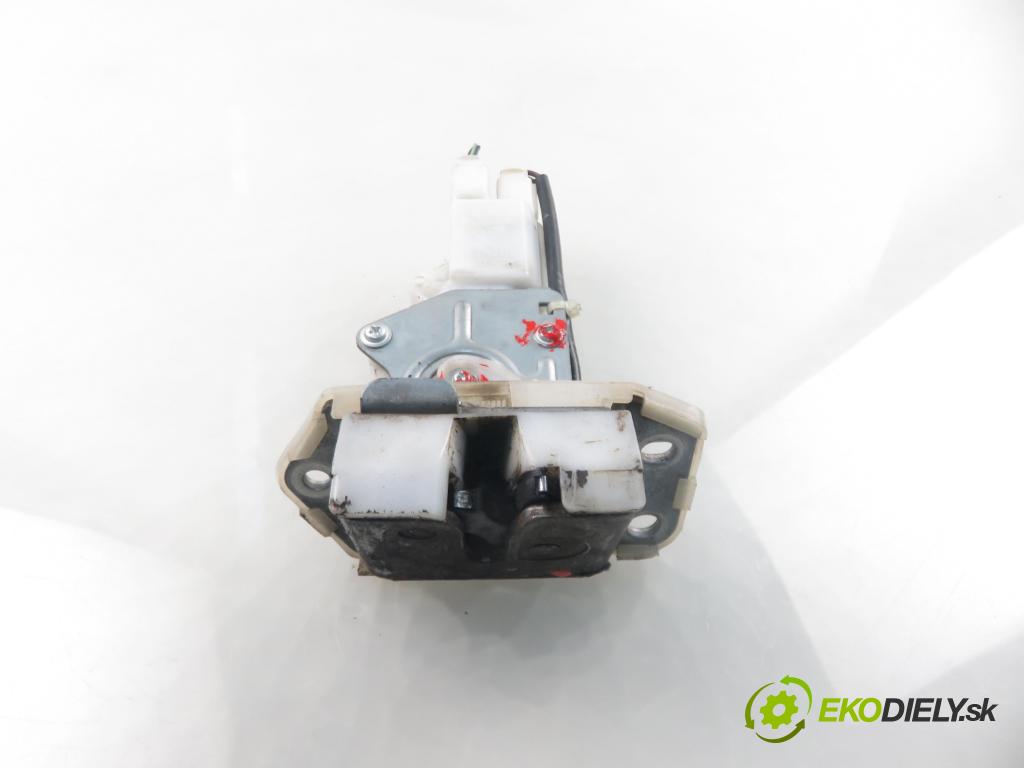 Suzuki SX4  FIAT SEDICI (189_) CROSSOVER 2009 88,00 1.9 D Multijet 120 4x4 - D19AA 1910,00 zámok dverí kufor EL. B765