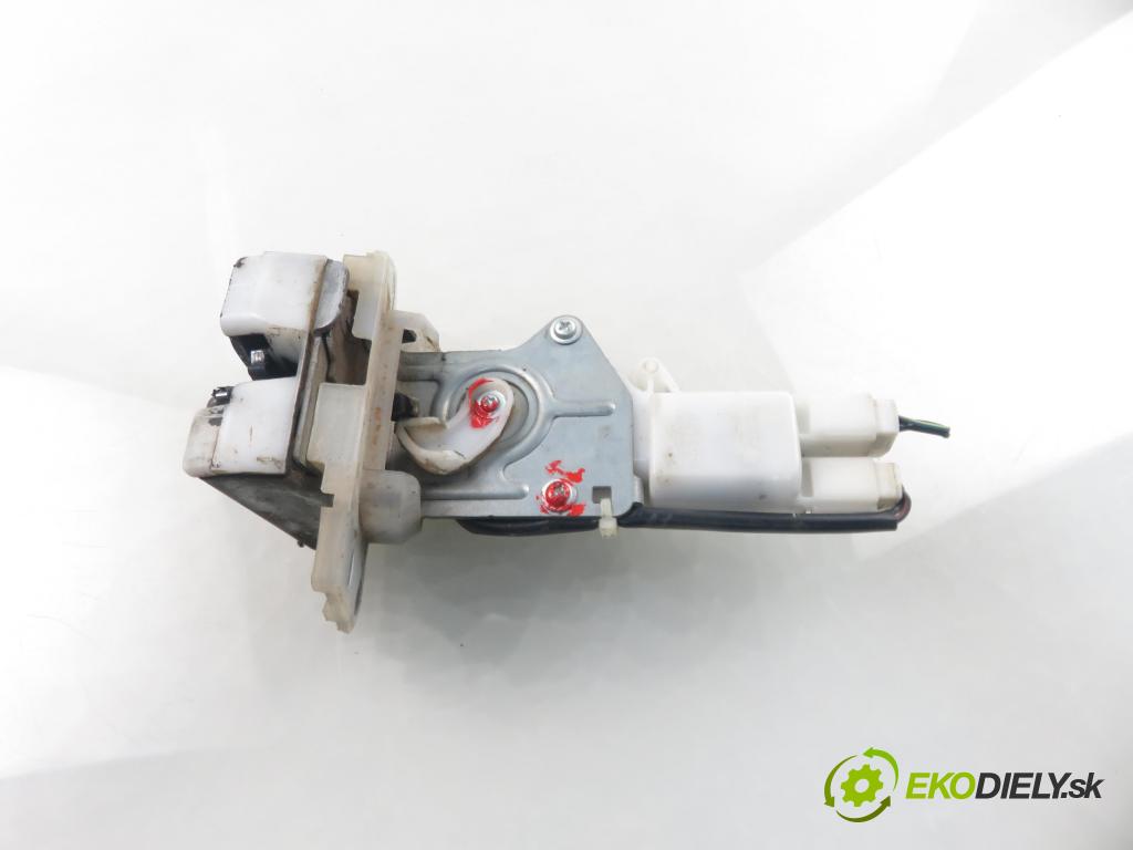 Suzuki SX4  FIAT SEDICI (189_) CROSSOVER 2009 88,00 1.9 D Multijet 120 4x4 - D19AA 1910,00 zámok dverí kufor EL. B765