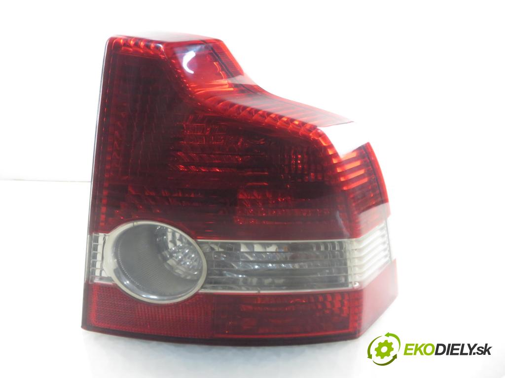 VOLVO S40 II (MS) SEDAN 2006 81,00 1.6 D - D 4164 T 1560,00 světlo pravé zadní 30698913