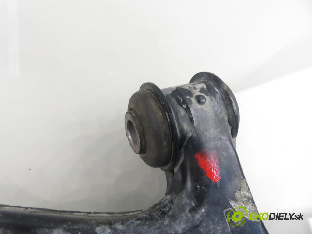 VOLVO S40 II (MS) SEDAN 2006 81,00 1.6 D - D 4164 T 1560,00 rameno PP D120294