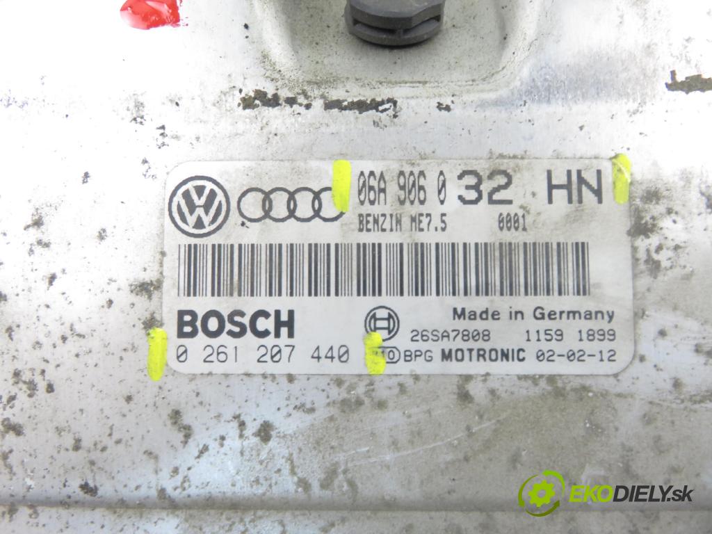 AUDI A3 (8L1) HB 2002 132,00 1.8 T 180 - AUQ 1781,00 řídící jednotka motora 06A906032HN ; 0261207440