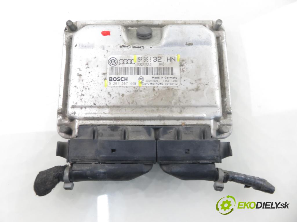 AUDI A3 (8L1) HB 2002 132,00 1.8 T 180 - AUQ 1781,00 řídící jednotka motora 06A906032HN ; 0261207440
