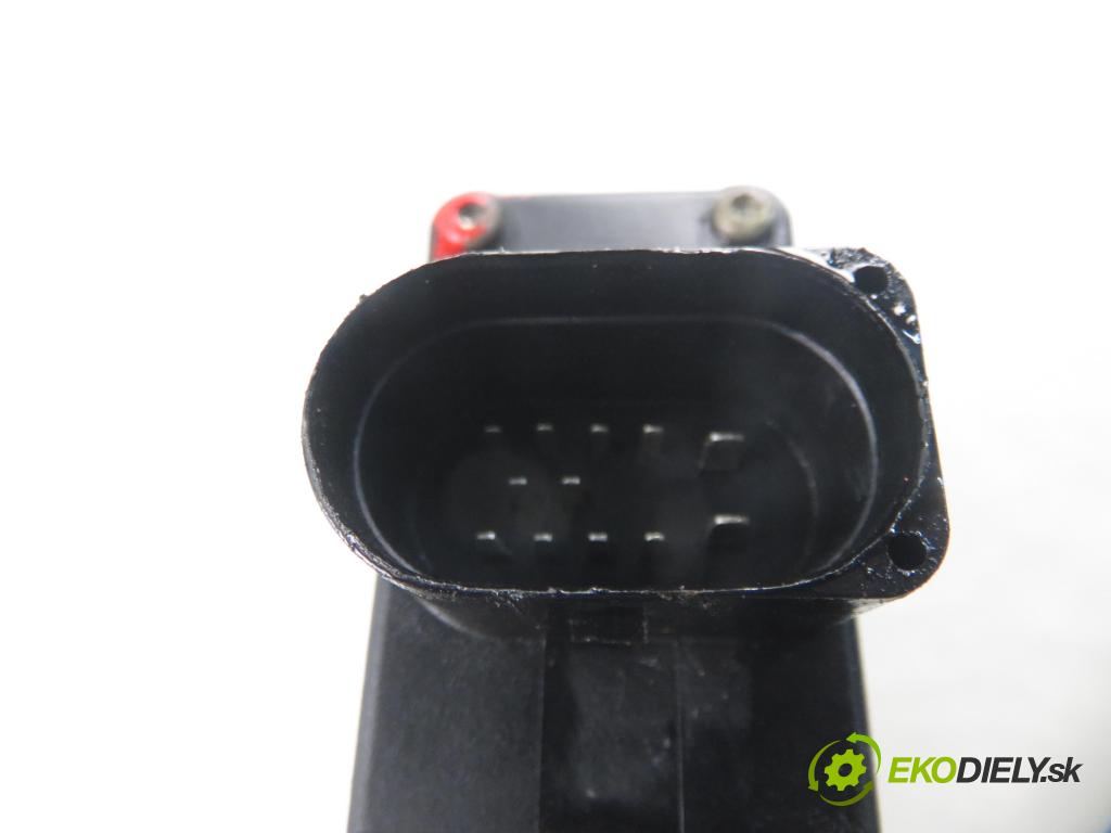 AUDI A3 (8L1) HB 2002 132,00 1.8 T 180 - AUQ 1781,00 motorek sťahovaní oken LP 8L4959801C