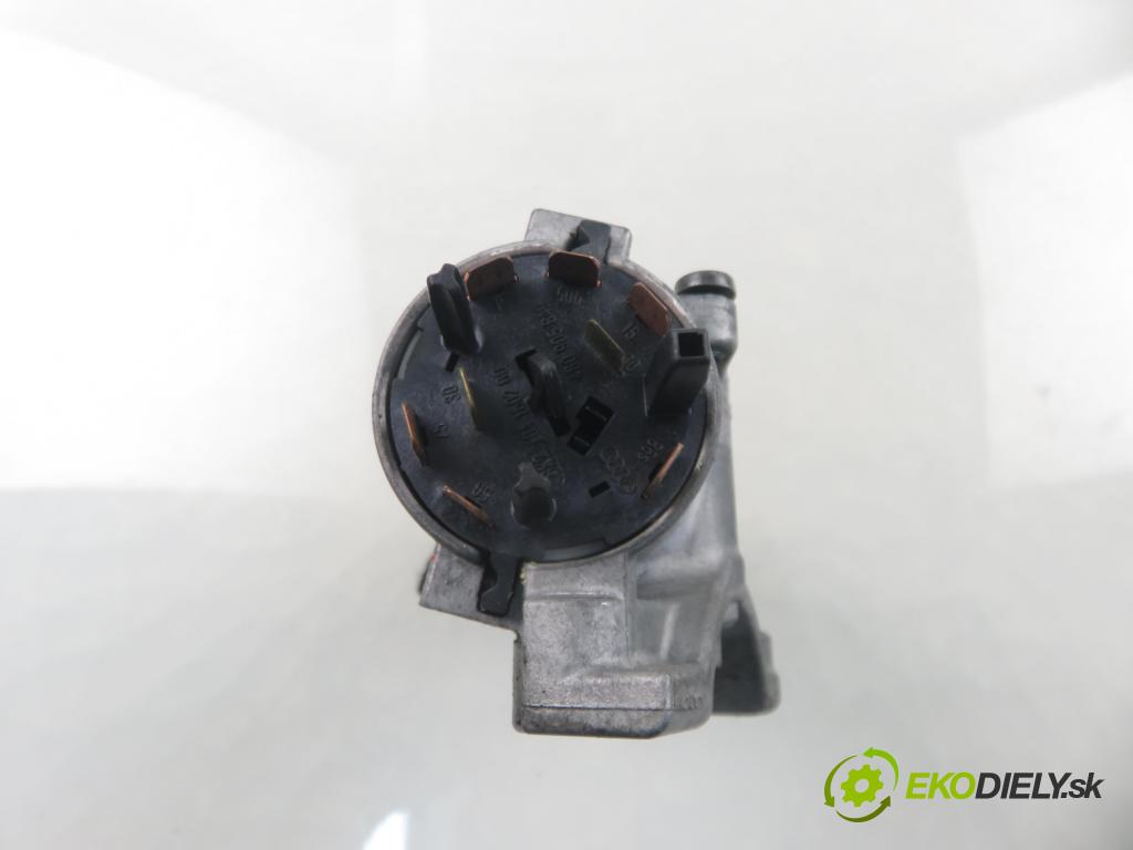 AUDI A3 (8L1) HB 2002 132,00 1.8 T 180 - AUQ 1781,00 spinačka 4B0905851C (Spínacia skrinka)