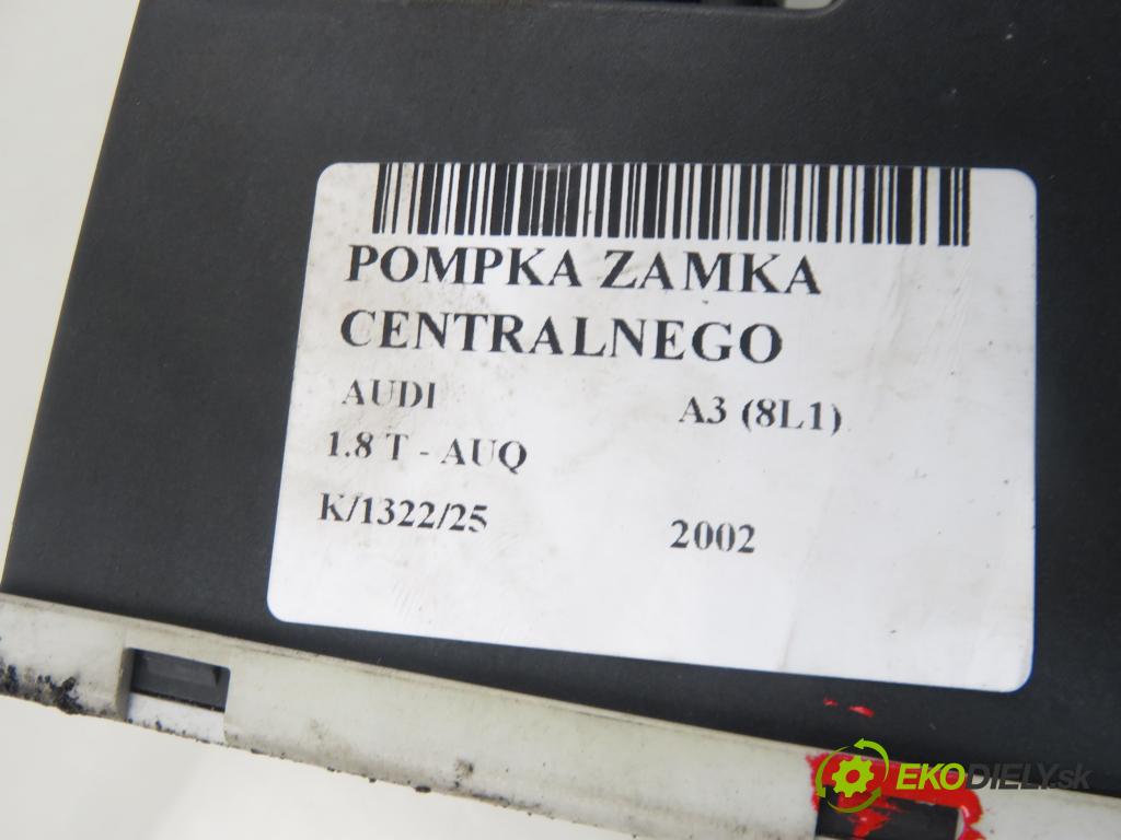 AUDI A3 (8L1) HB 2002 132,00 1.8 T 180 - AUQ 1781,00 motorek zámku centrálního 8D0862257B