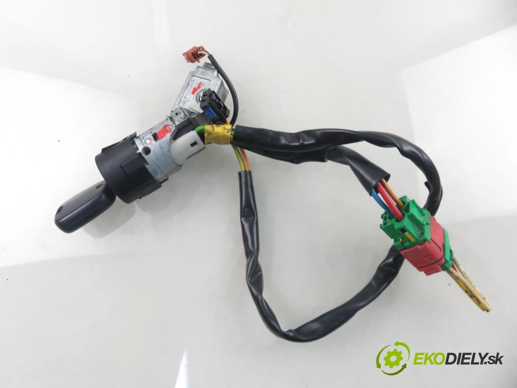 CITROEN C3 I (FC_) HB 2003 50,00 1.4 HDi - 8HZ (DV4TD) 1398,00 spinačka 9632897680 (Spínacia skrinka)