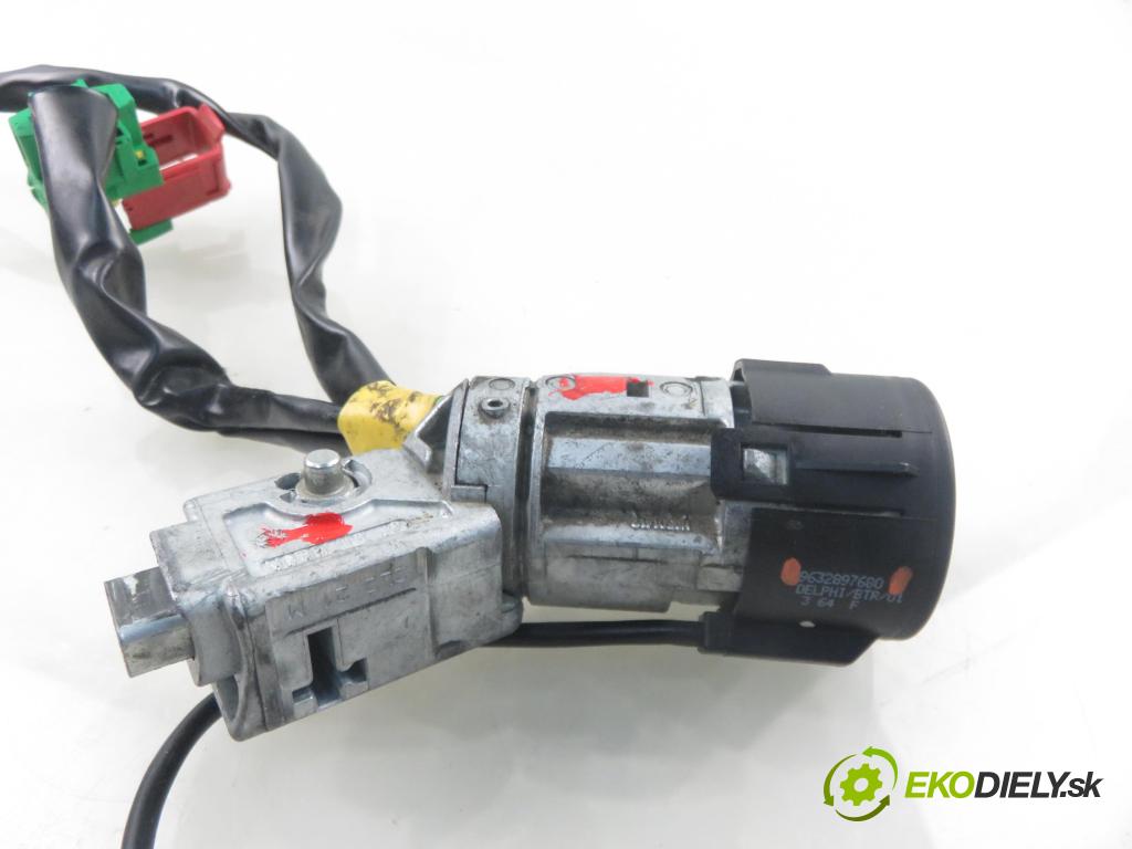 CITROEN C3 I (FC_) HB 2003 50,00 1.4 HDi - 8HZ (DV4TD) 1398,00 spinačka 9632897680 (Spínacia skrinka)