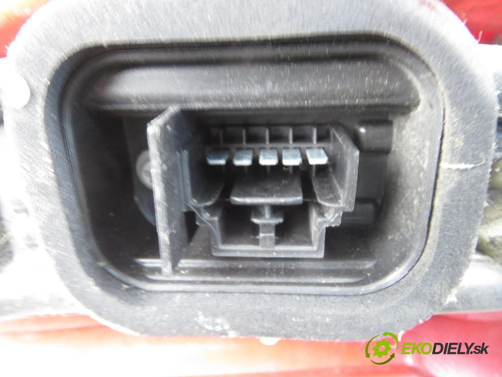 FIAT PANDA (169_) HB 2004 40,00 1.1 54 - 187 A1.000 1108,00 světlo pravé zadní 280202