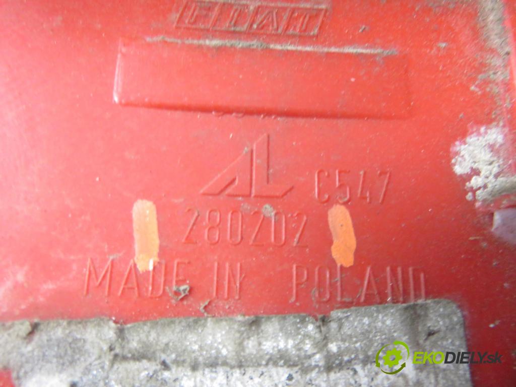 FIAT PANDA (169_) HB 2004 40,00 1.1 54 - 187 A1.000 1108,00 světlo pravé zadní 280202