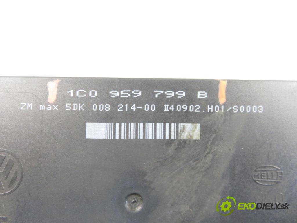 VW GOLF IV (1J1) HB 2002 74,00 1.9 TDI PD 101 - AXR 1896,00 MODUL komfortu 1C0959799B