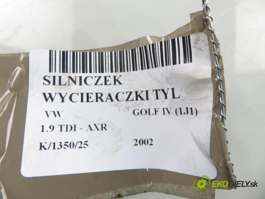 VW GOLF IV (1J1) HB 2002 74,00 1.9 TDI PD 101 - AXR 1896,00 motorek stěrače ZADNÍ: 1J6955711B