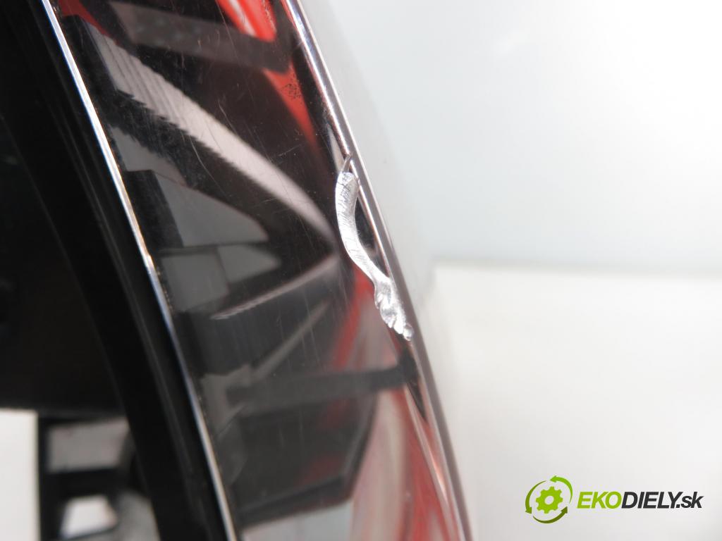 FORD S-MAX (WA6) MINIVAN 2014 120,00 2.0 TDCi - TXWA 1997,00 světlo levé zadní kufr AM2113A603AF